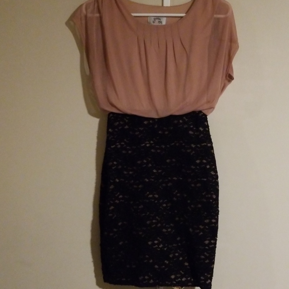 🏠MOVING SALE🏠 Cute work dress